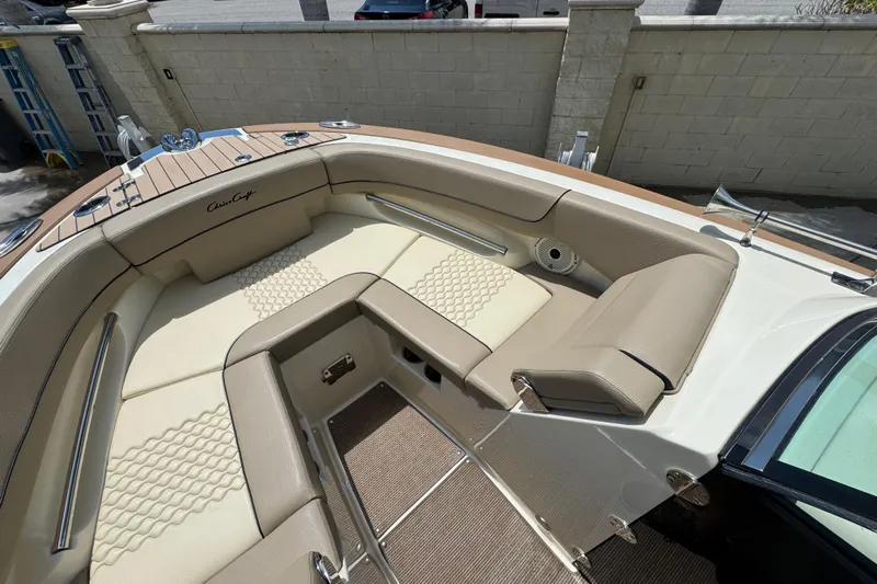  Yacht Photos Pics 2023 Chris-Craft Launch 25 GT boat interior with luxurious seating and elegant design.