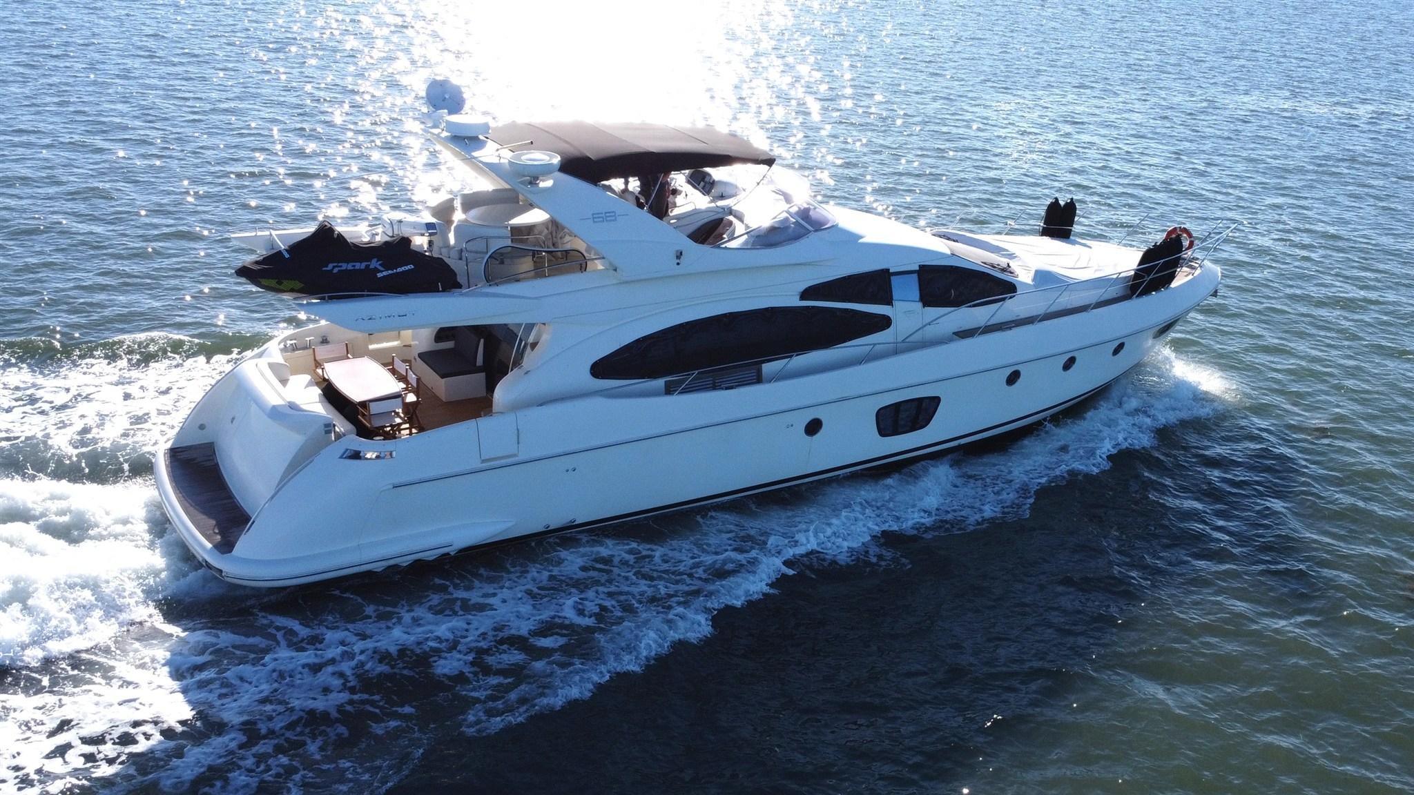 Azimut 68E