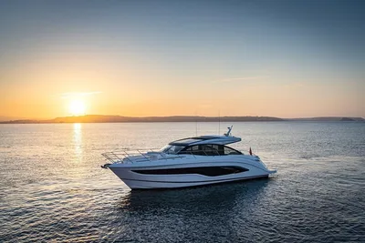 2021 Princess V55