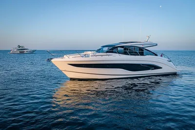 2022 Princess V55