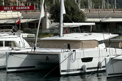 Fountaine Pajot Lucia 40