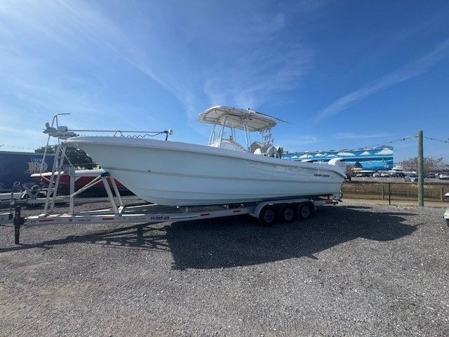 Twin Vee 32 Center Console