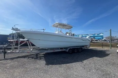 Twin Vee 32 Center Console