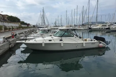 2005 Custom Pursuit 3370 Offhore