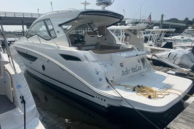 Sea Ray 350 Sundancer Coupe