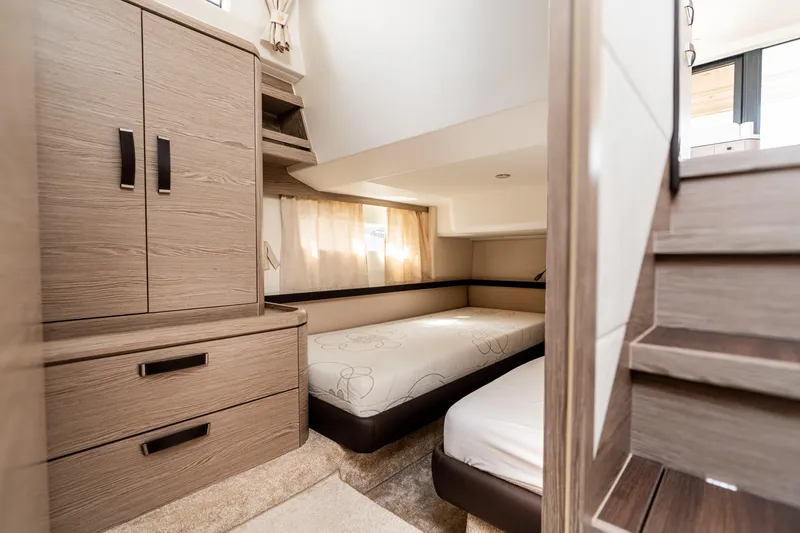 Bapur Yacht Photos Pics 