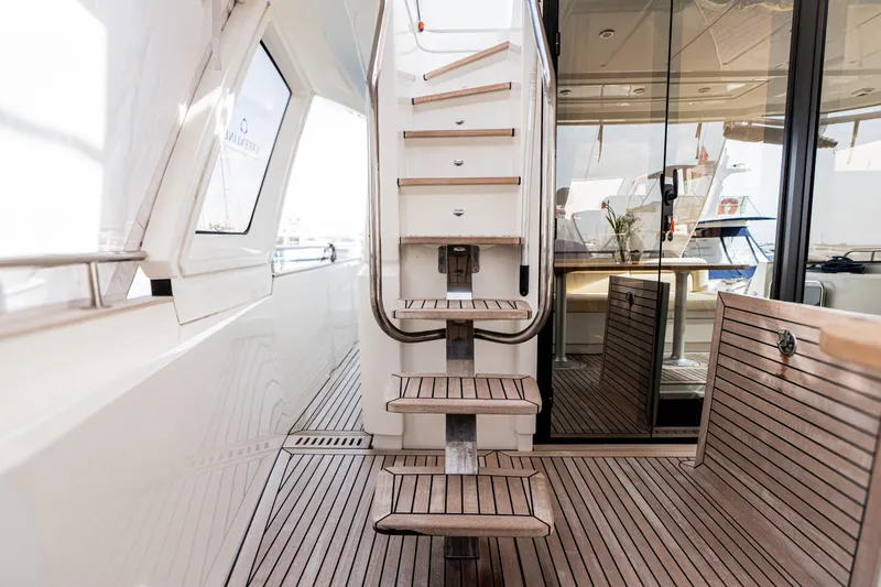 Bapur Yacht Photos Pics 