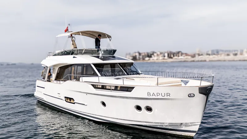 Bapur Yacht Photos Pics 