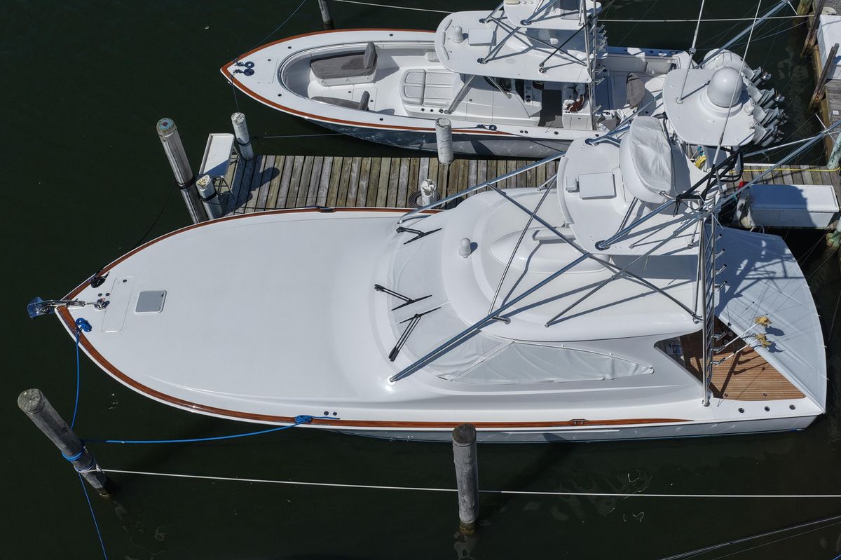 2024 Viking 48 