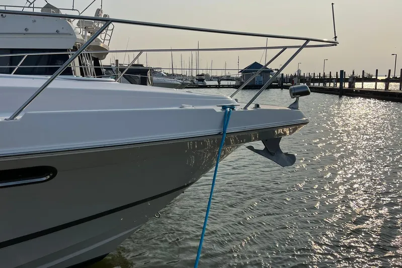  Yacht Photos Pics 2008 Four Winns 378 Vista yacht docked in a sunny marina.