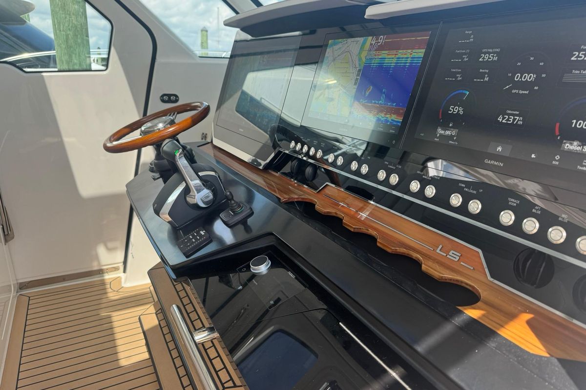 2024 Tiara Yachts 48 