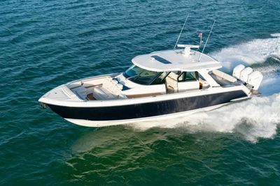 Yacht