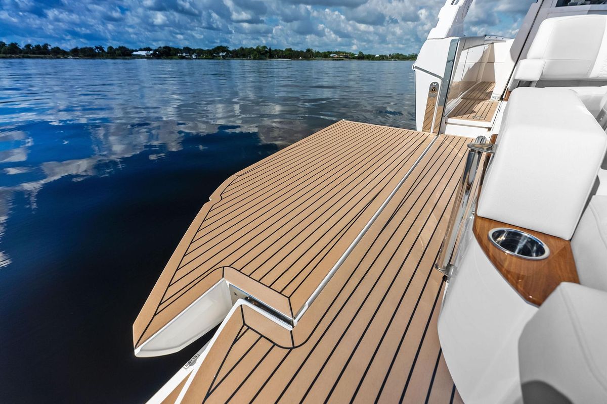 2024 Tiara Yachts 48 