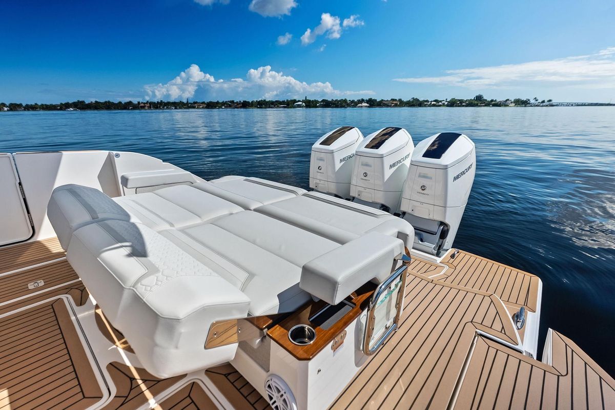 2024 Tiara Yachts 48 