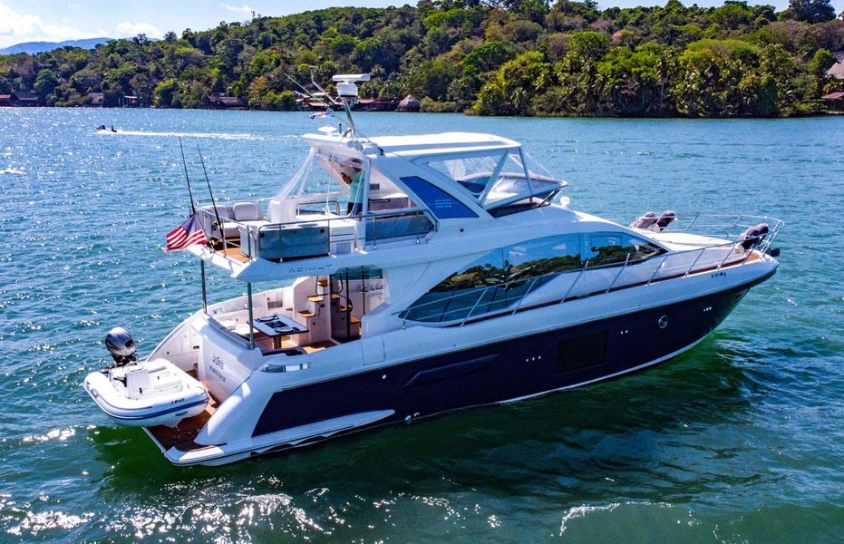 2019 Azimut Flybridge 55