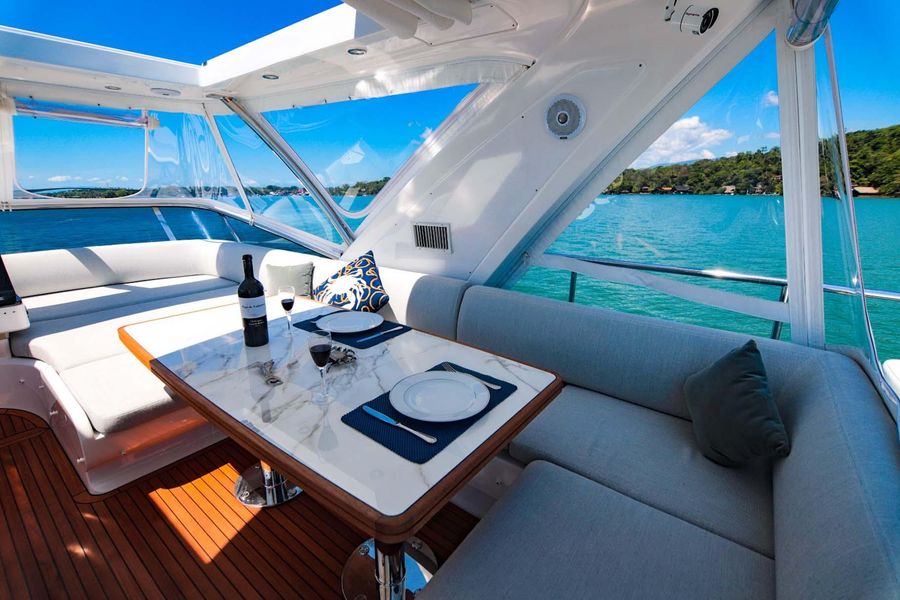 2019 Azimut Flybridge 55