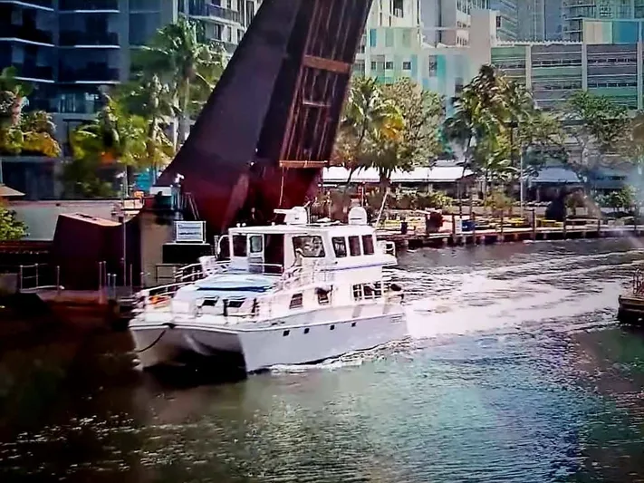 Gypsies Palace Yacht Photos Pics 