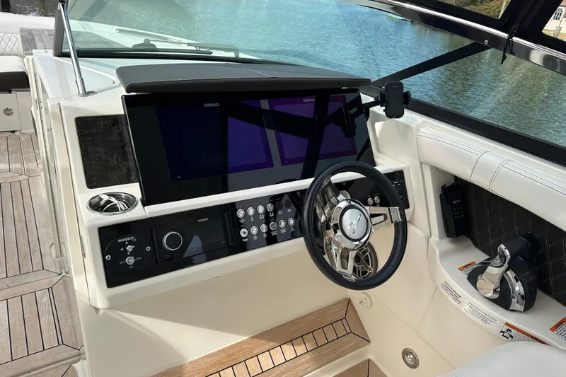  Yacht Photos Pics 2019 Sea Ray SLX 350 Outboard helm with modern controls and navigation system.