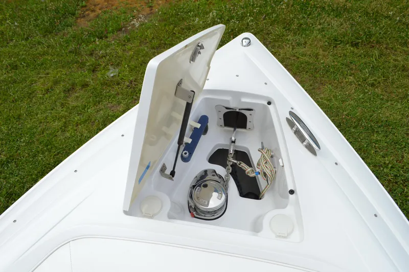 Neuve Yacht Photos Pics 