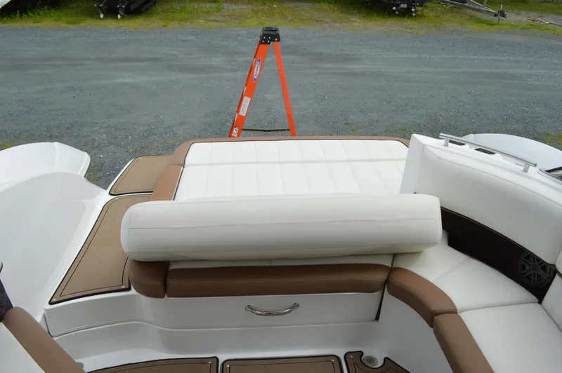 Neuve Yacht Photos Pics 