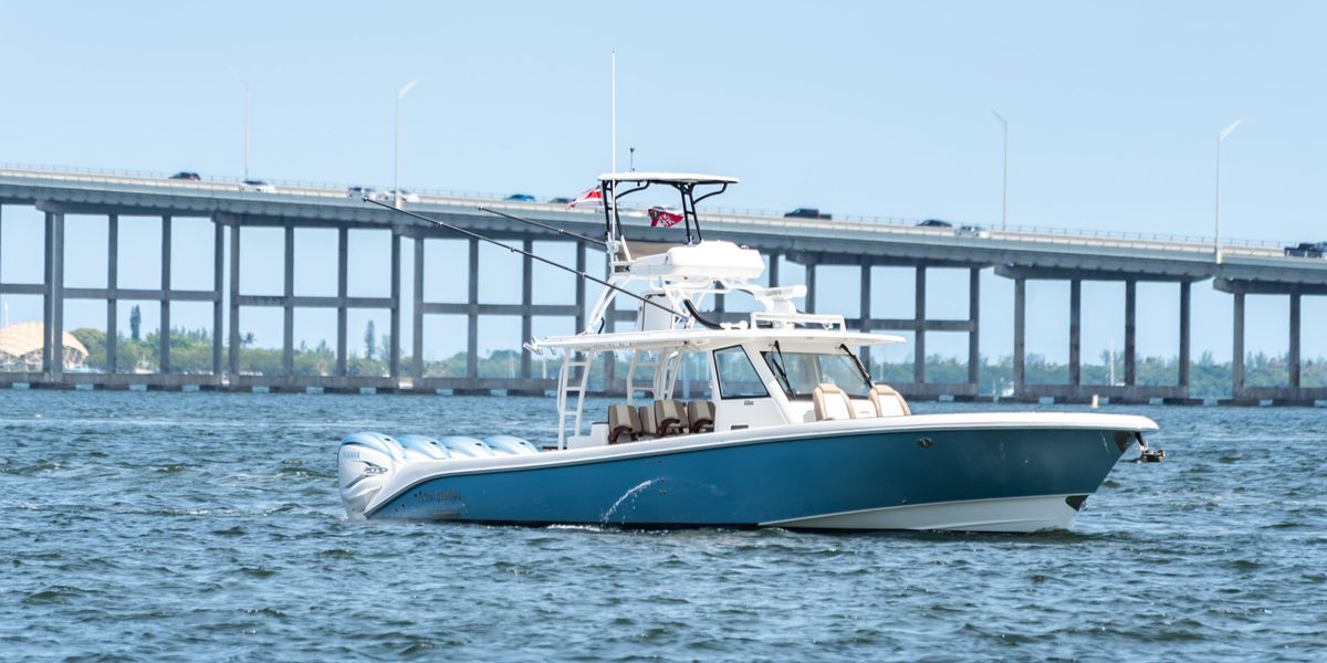 2020 Everglades 43 
