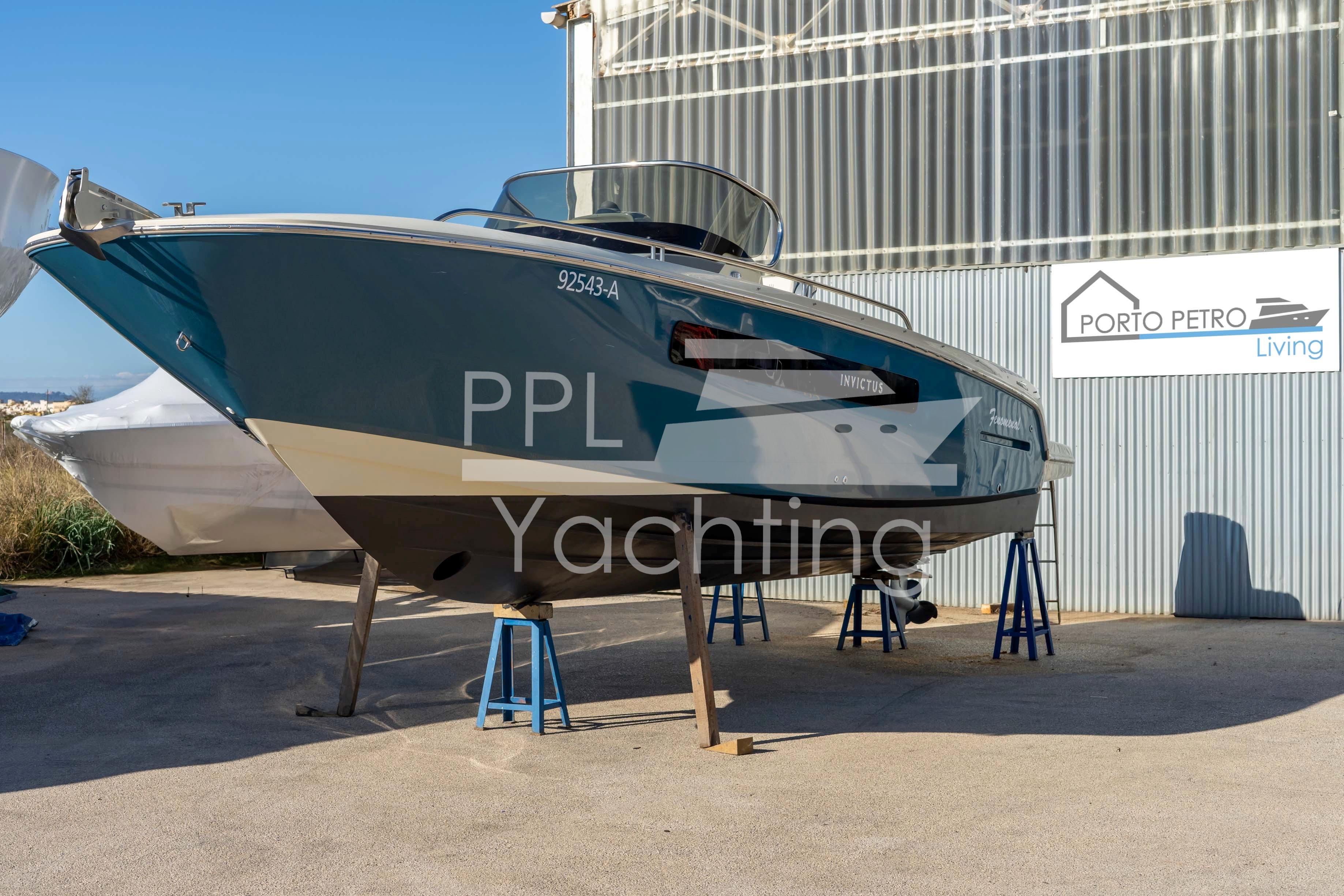 2018 Invictus 280 CX