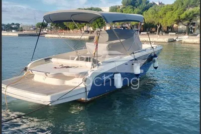 Invictus 280 CX
