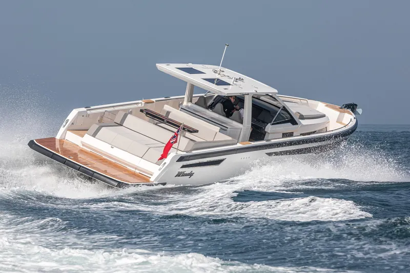 Yacht Photos Pics WINDY SR44