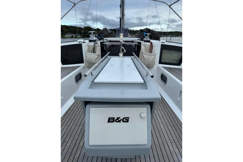  Yacht Photos Pics Beneteau Oceanis 45 sailboat deck, 2017 model, featuring B&G equipment.