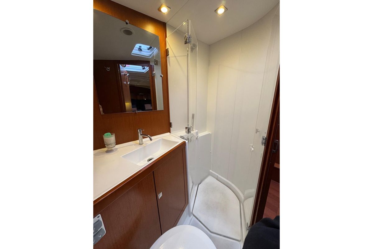 2017 Beneteau 45