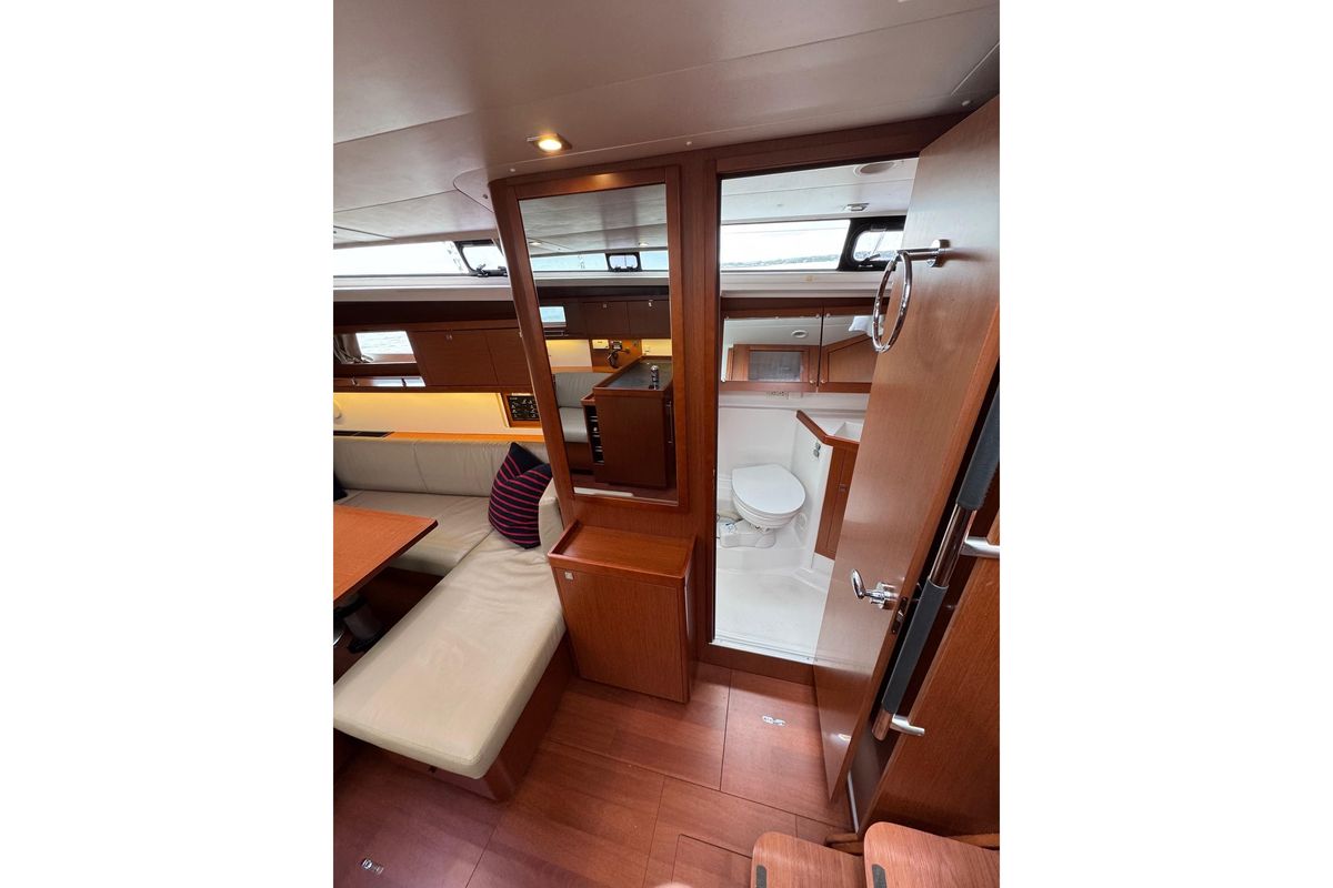 2017 Beneteau 45