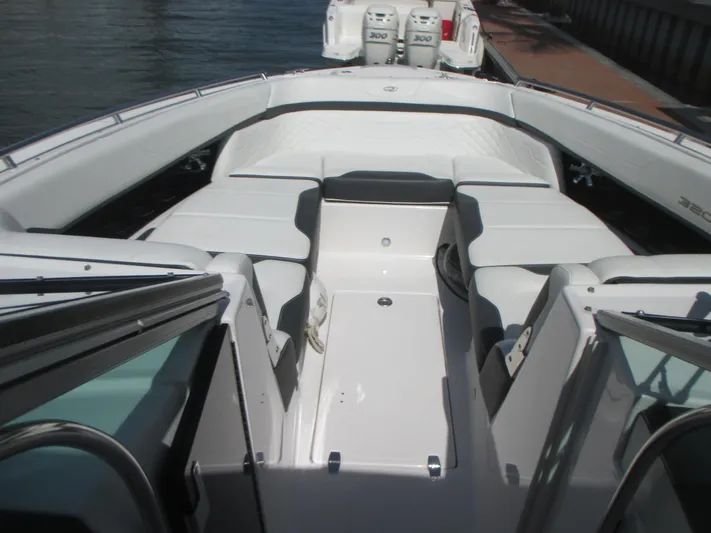  Yacht Photos Pics 2017 Regal 3200 Bowrider boat interior with spacious seating and sleek design.