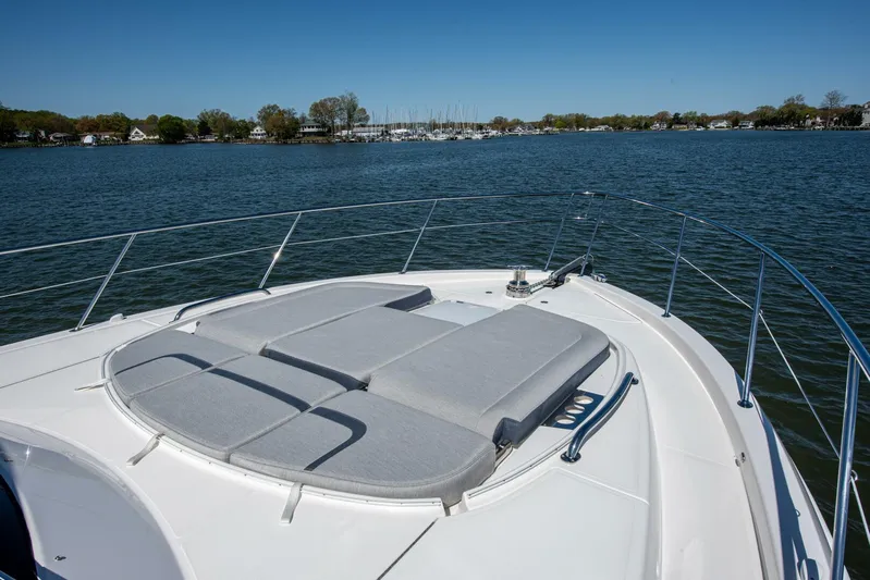 Cntrl-salt-del Yacht Photos Pics 2023 Riviera 4600 Sport Yacht - Image 16