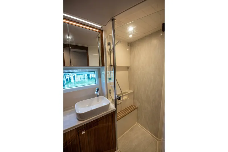 Cntrl-salt-del Yacht Photos Pics 2023 Riviera 4600 Sport Yacht - Image 59