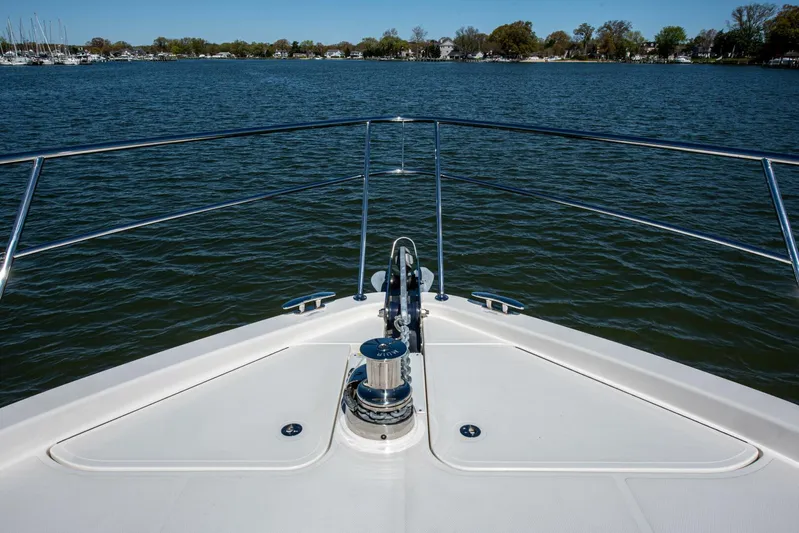 Cntrl-salt-del Yacht Photos Pics 2023 Riviera 4600 Sport Yacht - Image 14