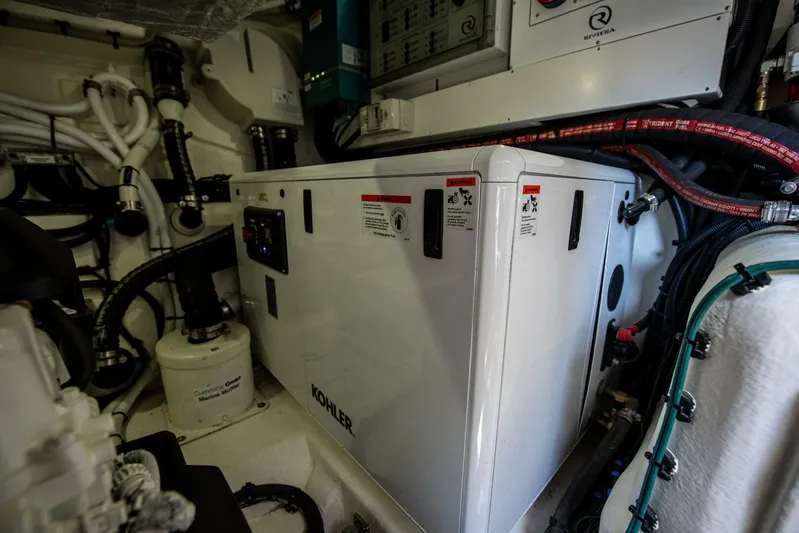 Cntrl-salt-del Yacht Photos Pics 2023 Riviera 4600 Sport Yacht - Image 66