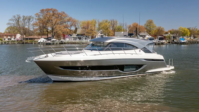 Cntrl-salt-del Yacht Photos Pics 2023 Riviera 4600 Sport Yacht - Image 4