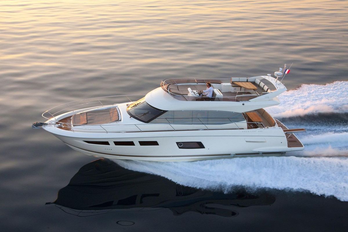 2014 Prestige 58 