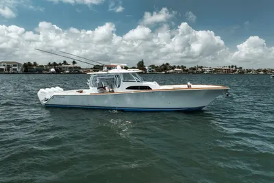 Front Runner 47 Center Console