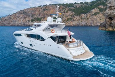 Yacht