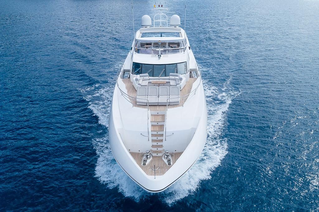 2015 Sunseeker 115 
