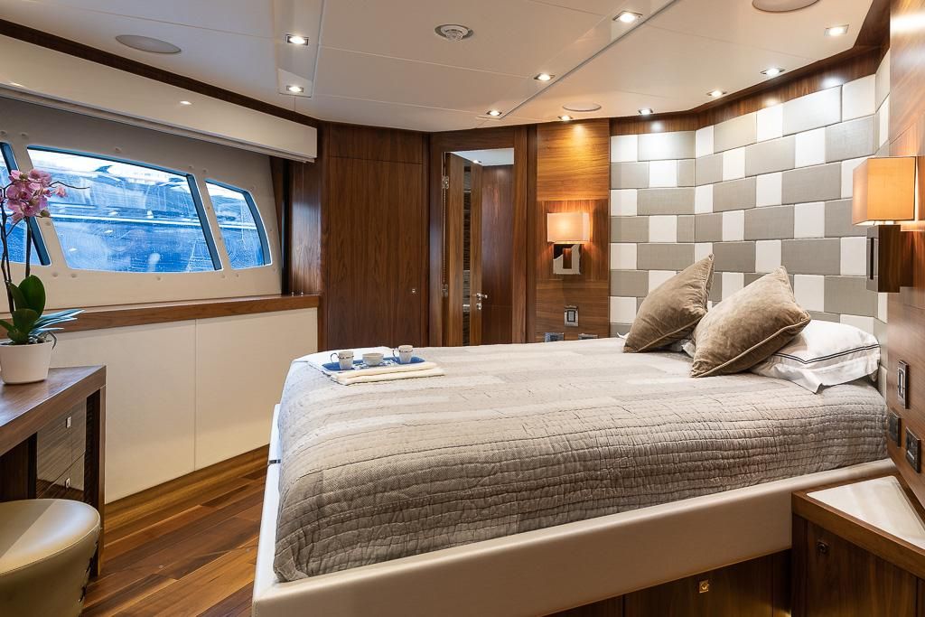2015 Sunseeker 115 