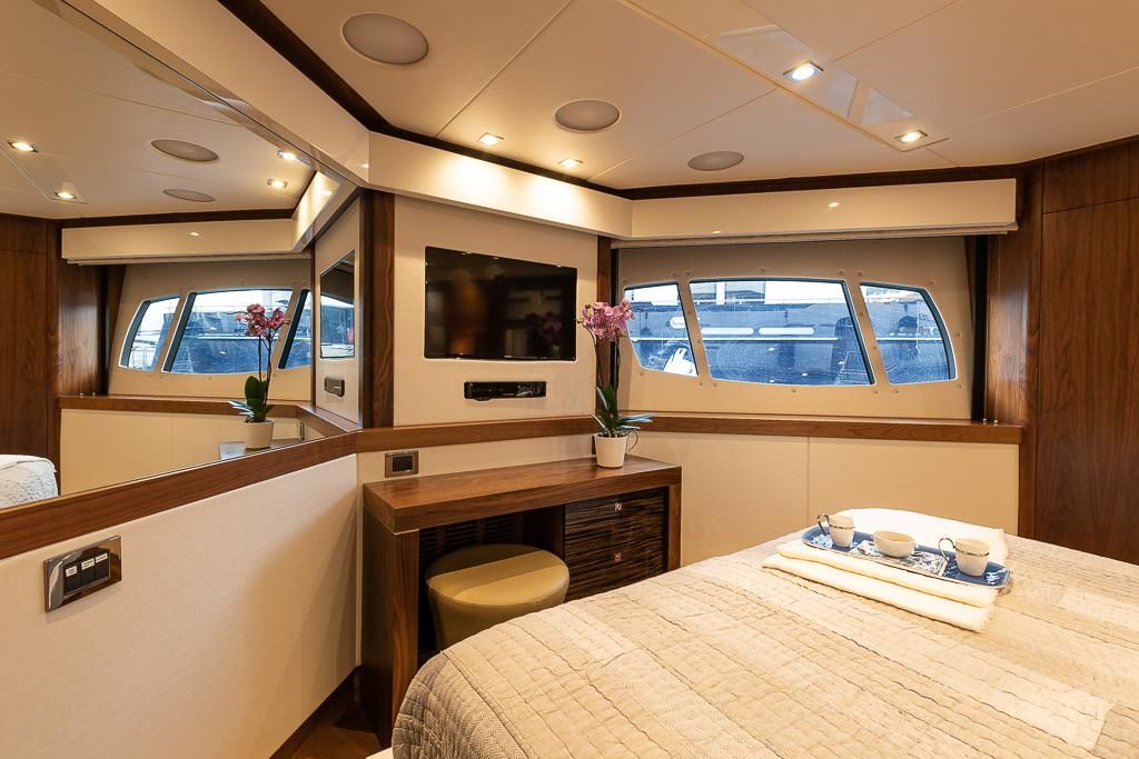 2015 Sunseeker 115 