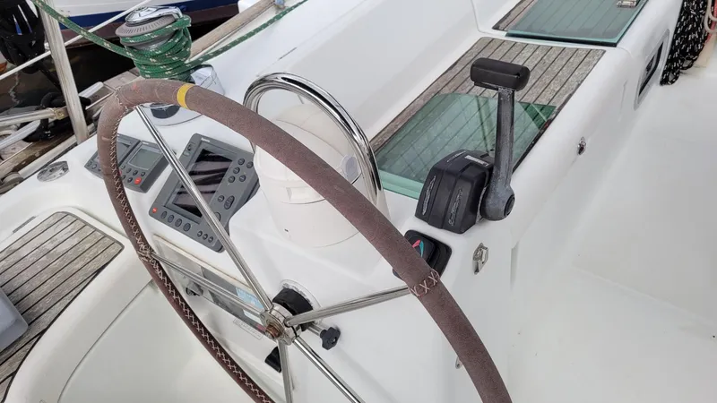 Water Lilly Yacht Photos Pics Port Helm Station