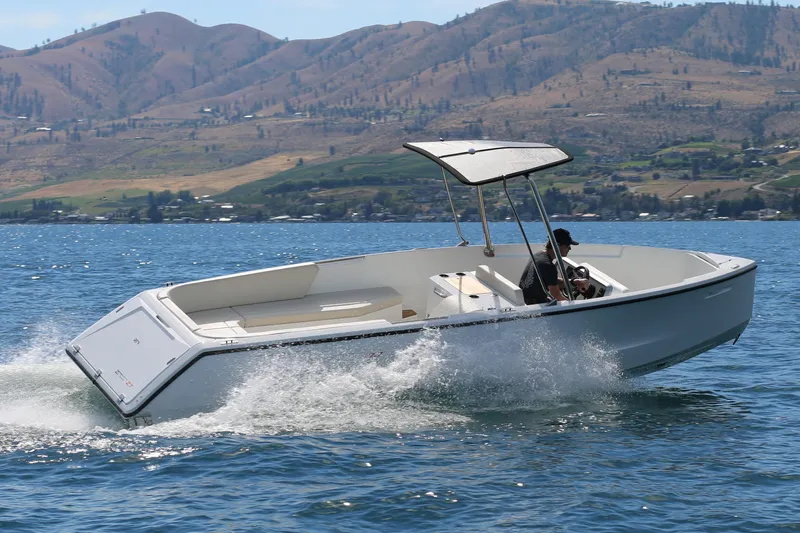  Yacht Photos Pics 2025 Zin Boats Z7 cruising.