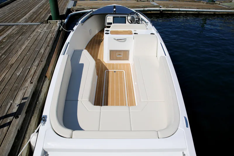  Yacht Photos Pics 2025 Zin Boats Z7 interior, spacious seating and plenty of space to socialize.