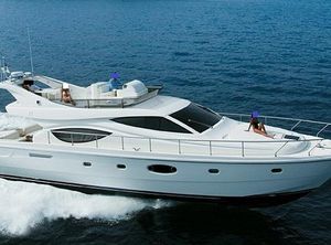2007 Ferretti Yachts 550