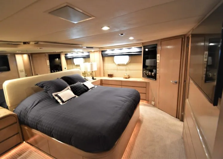 Seaquest Yacht Photos Pics 