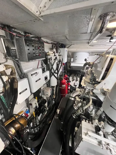 Seaquest Yacht Photos Pics 