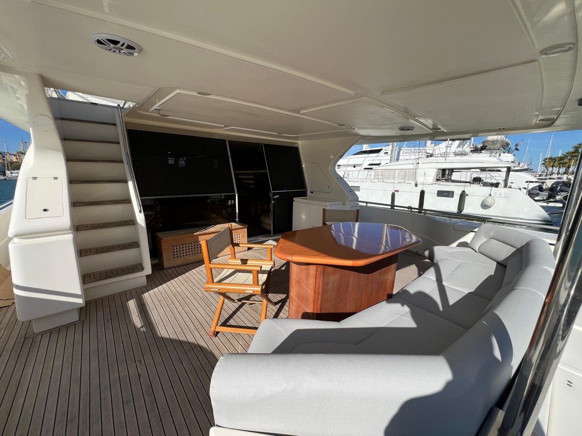 2002 Ferretti Yachts 78 
